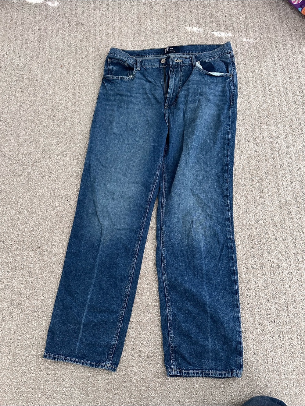 GAP women’s Dark Blue Straight-Leg Jeans